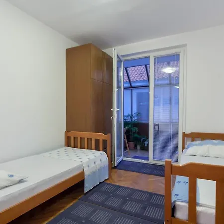 Marija In Perfect Location 4*